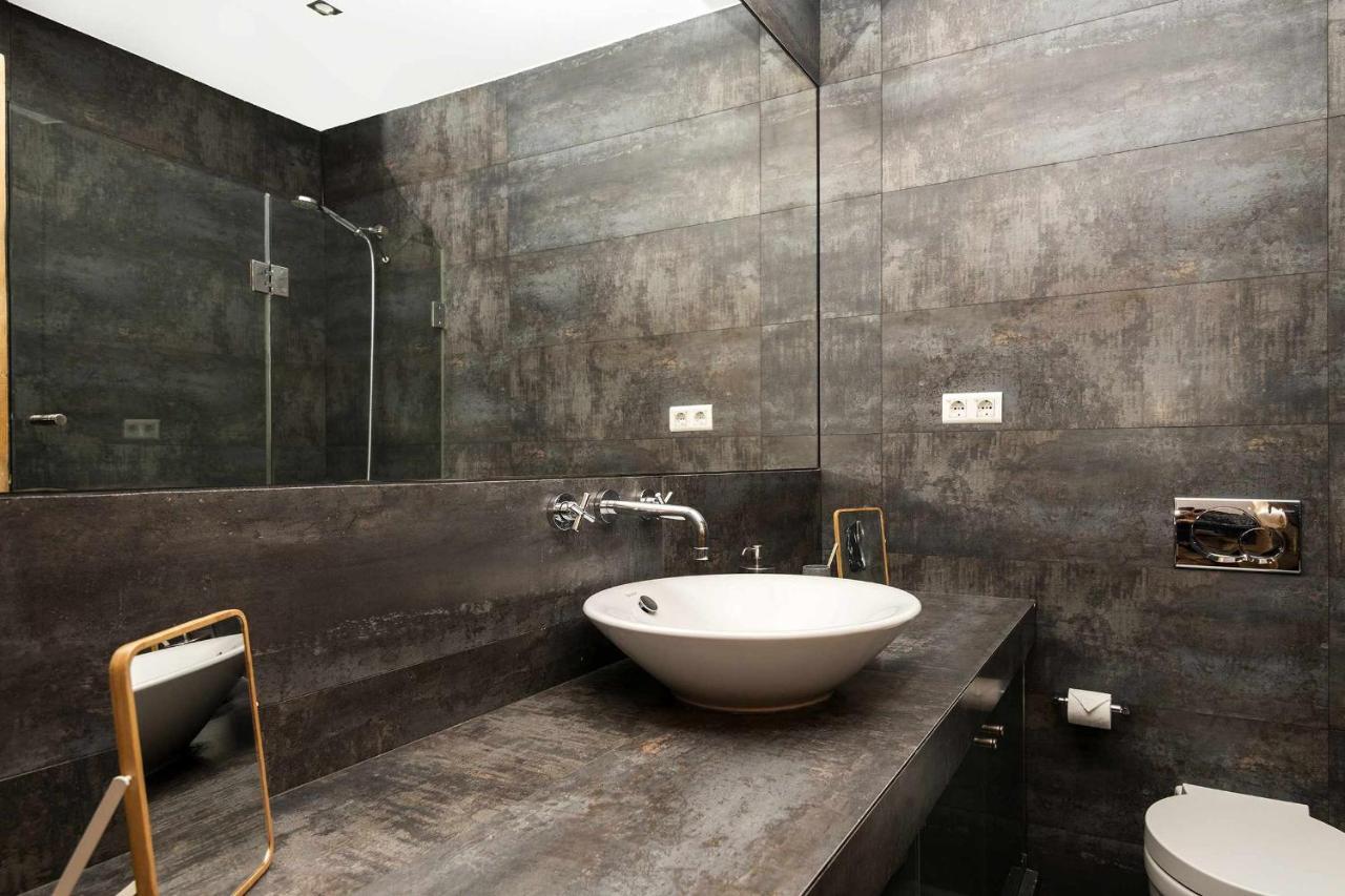 Typical Portuguese Apartment In Sao Bento Lisbon Bagian luar foto